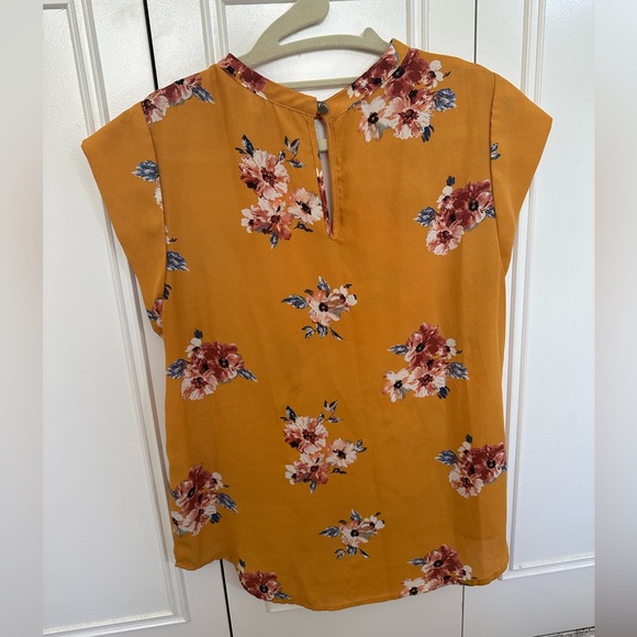 Mustard yellow floral blouse - Picture 4 of 5